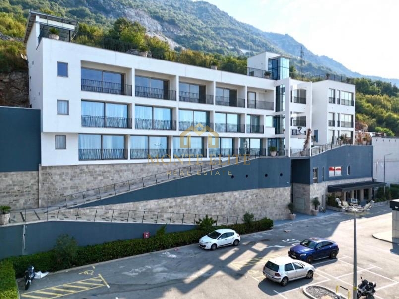 Operativan hotelski kompleks i benzinska pumpa – Budva